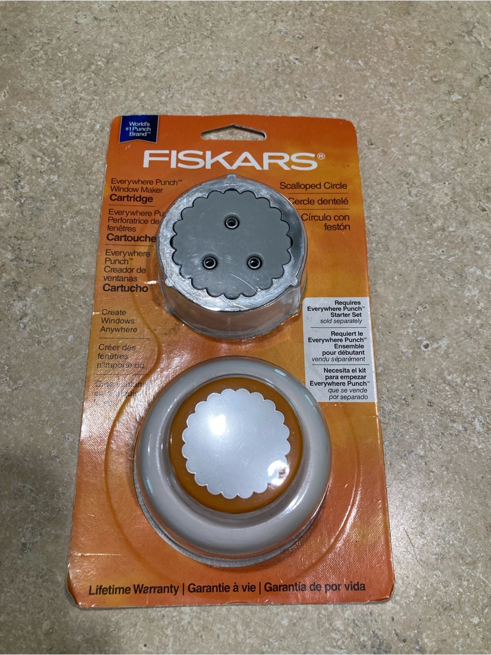 Fiskars Scalloped Circle Window Maker Punch - Orange